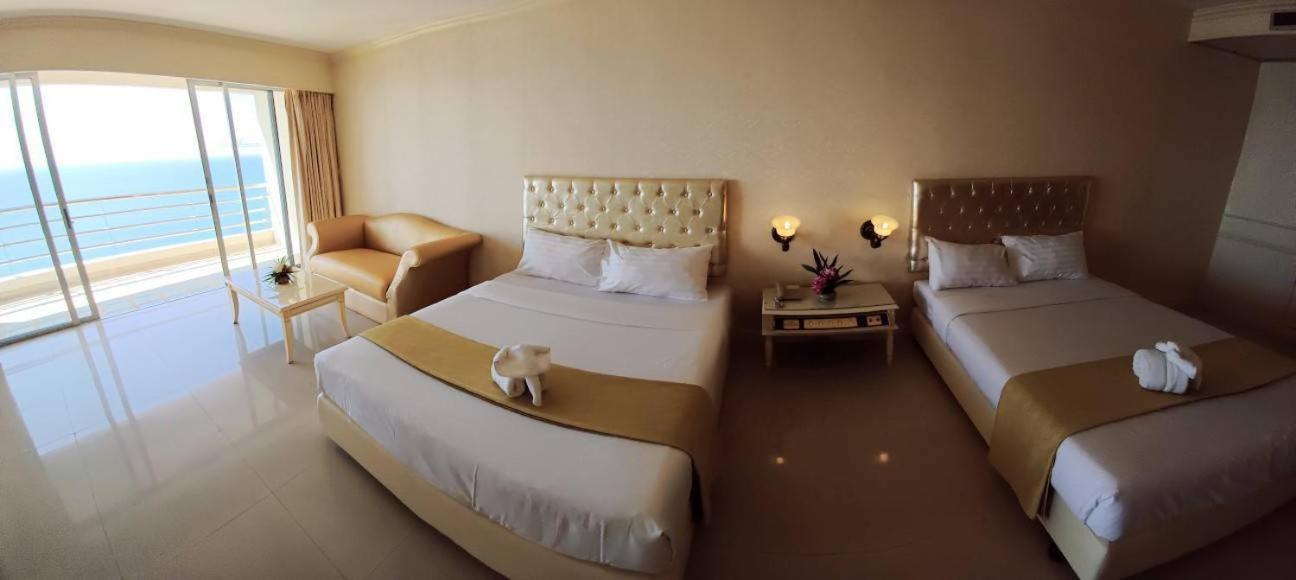 Adriatic Palace Hotel Патая Екстериор снимка