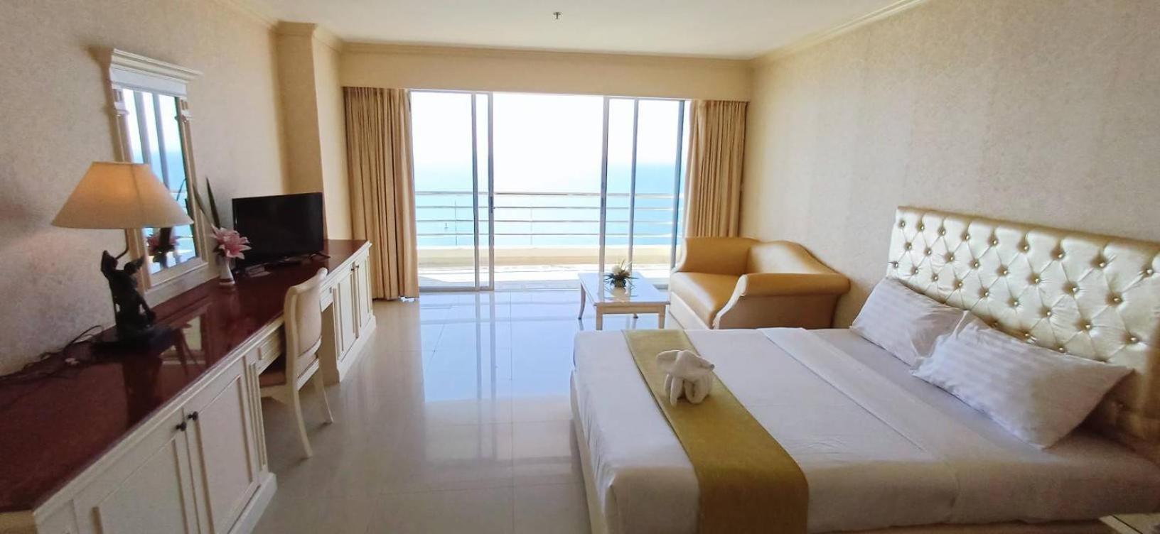 Adriatic Palace Hotel Патая Екстериор снимка