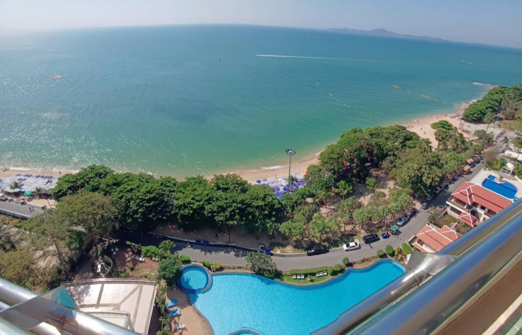 Adriatic Palace Hotel Патая Екстериор снимка