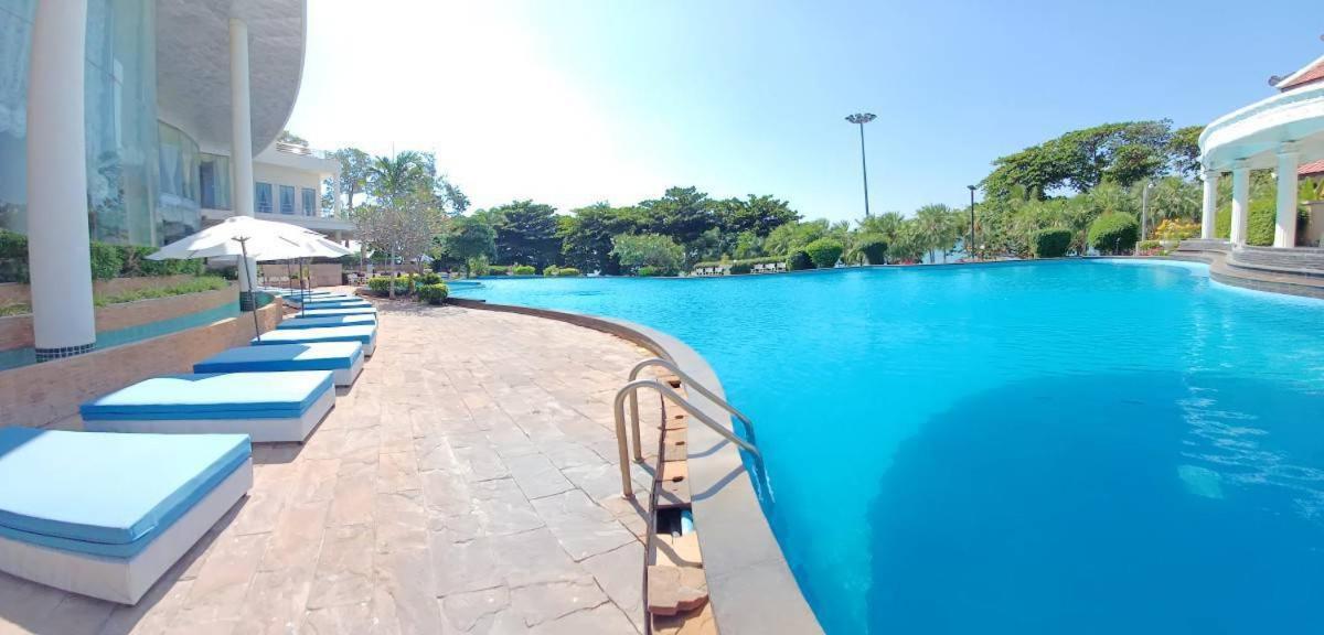 Adriatic Palace Hotel Патая Екстериор снимка