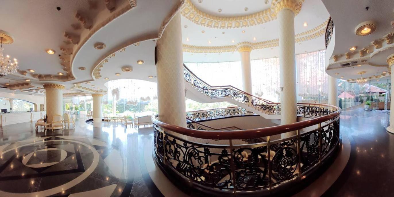 Adriatic Palace Hotel Патая Екстериор снимка