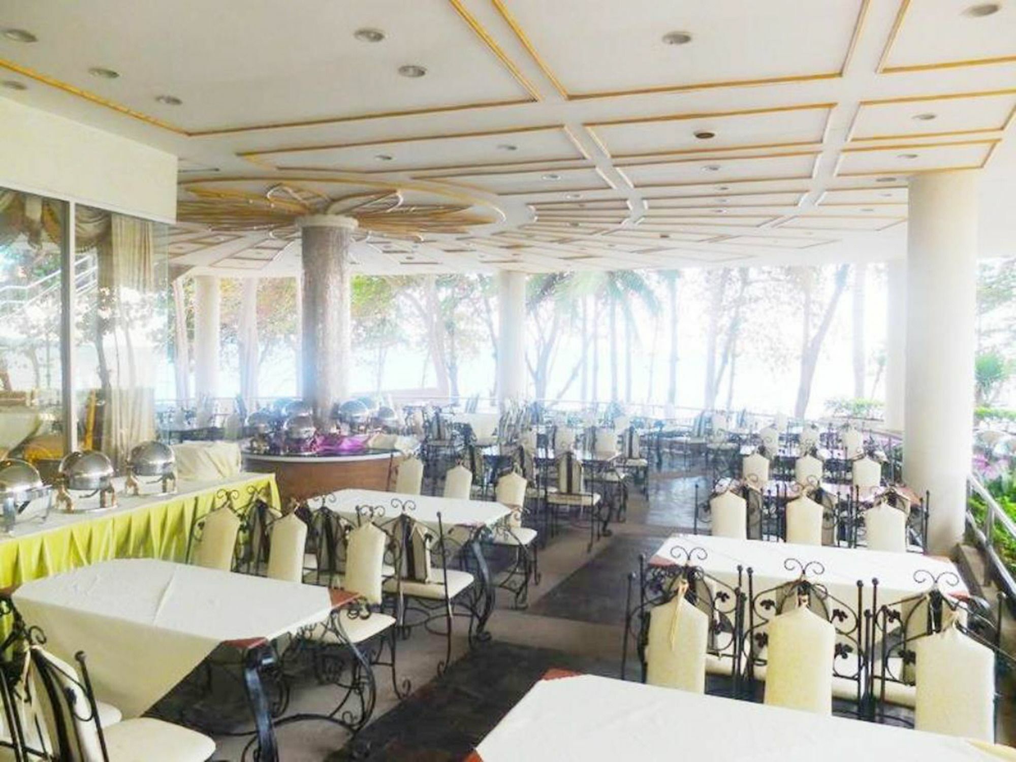Adriatic Palace Hotel Патая Екстериор снимка