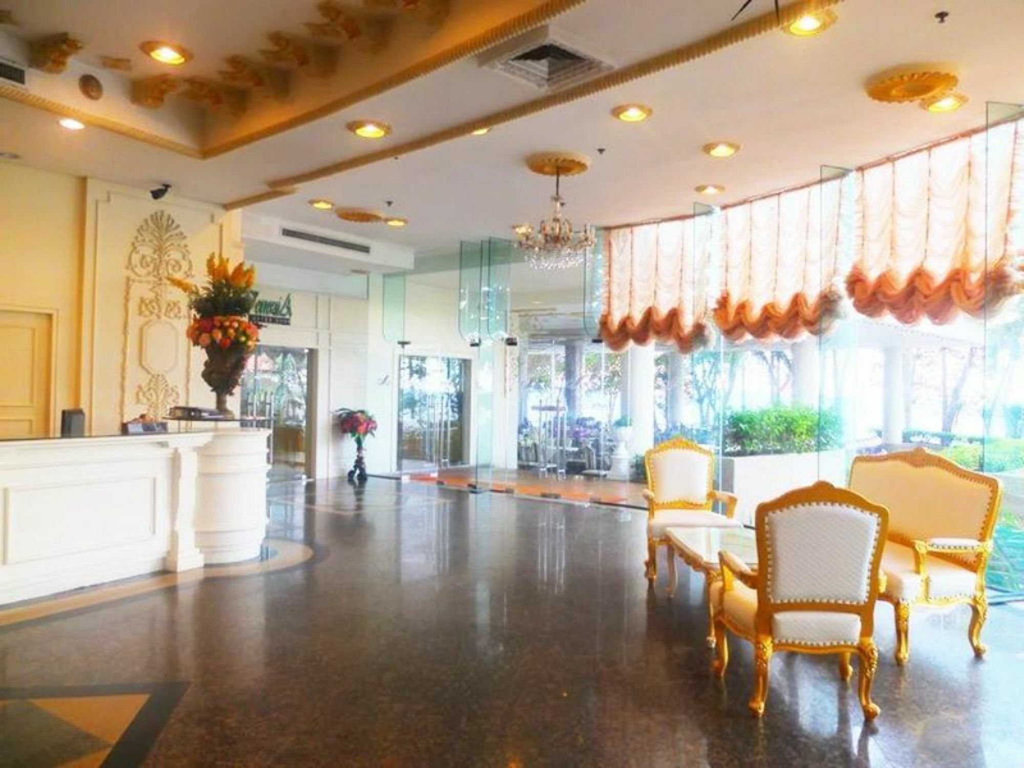 Adriatic Palace Hotel Патая Екстериор снимка