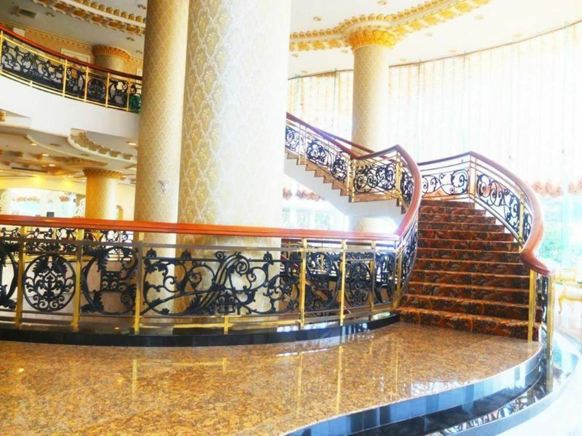 Adriatic Palace Hotel Патая Екстериор снимка